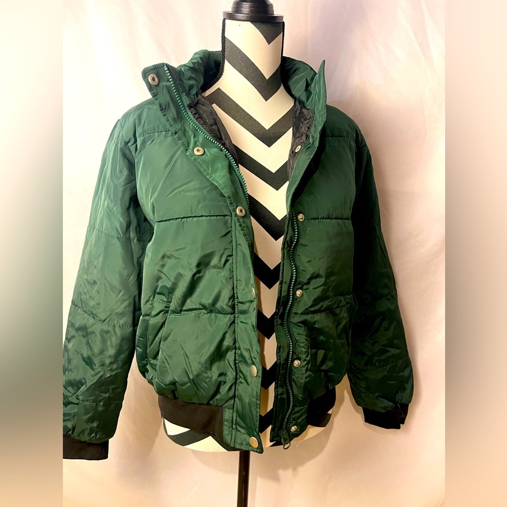 Forever 21 Puffy Jacket Small NWT
